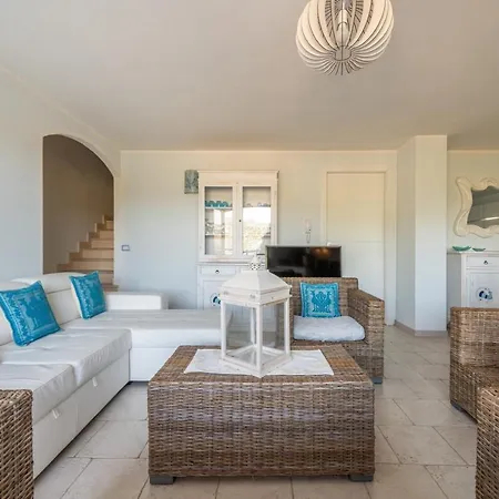 Acquamarina Semi Detached With Private Pool And Wifi Ferienhaus