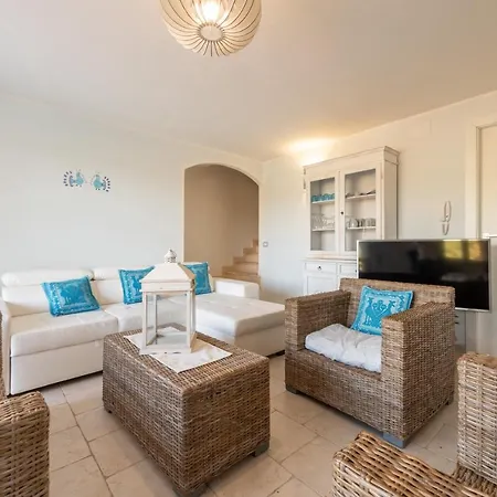 Ferienhaus Acquamarina Semi Detached With Private Pool And Wifi Torre delle Stelle