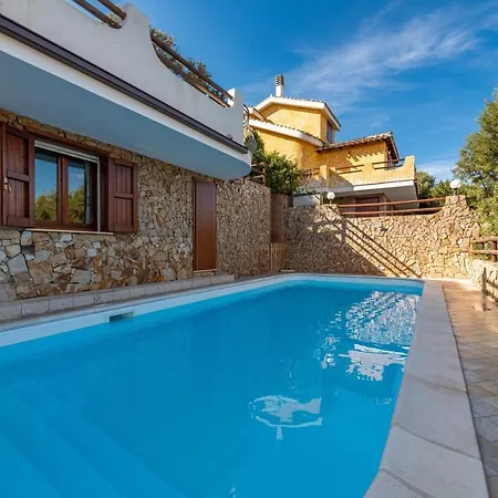 Acquamarina Semi Detached With Private Pool And Wifi * 托雷德尔斯泰尔