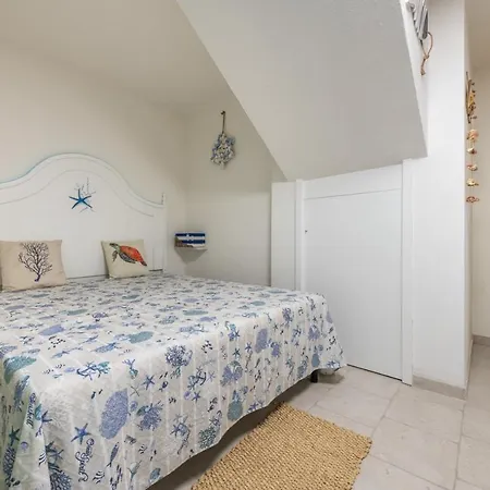 Acquamarina Semi Detached With Private Pool And Wifi * 토레 델레 스텔레