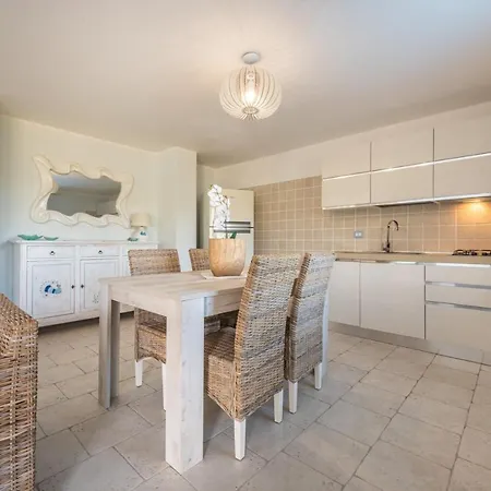Acquamarina Semi Detached With Private Pool And Wifi Holiday home *