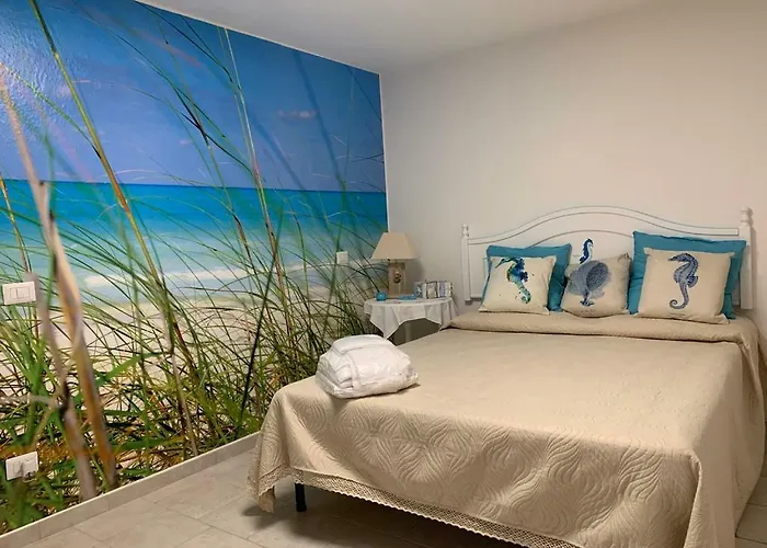 Дом отдыха Acquamarina Semi Detached With Private Pool And Wifi Торре-делле-Стелле